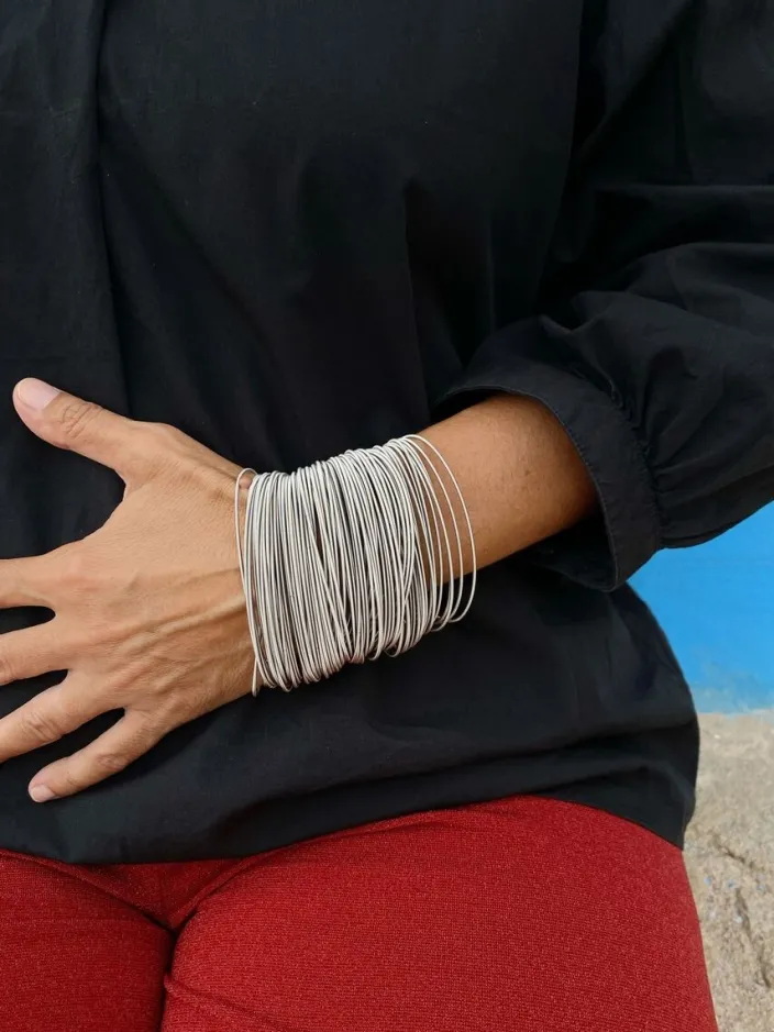 »Armband 97« aus Edelstahlfedern