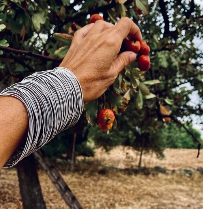 »Armband 97« aus Edelstahlfedern