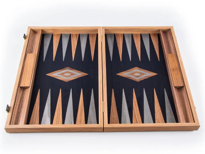 Backgammon, Schwarzeiche mit Walnussintarsien