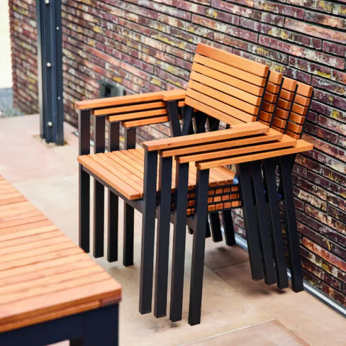 »Bozen« Stapelsessel