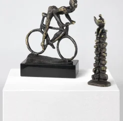 Gerard: Skulptur »Zeitungsleser«