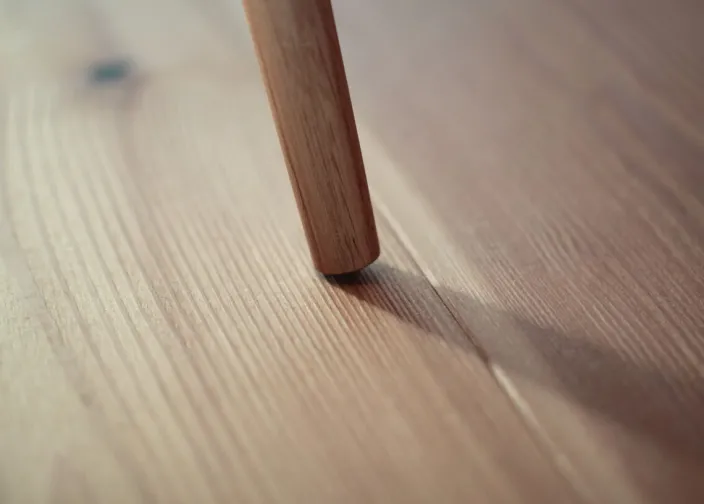 Holzschemel »Heidi«