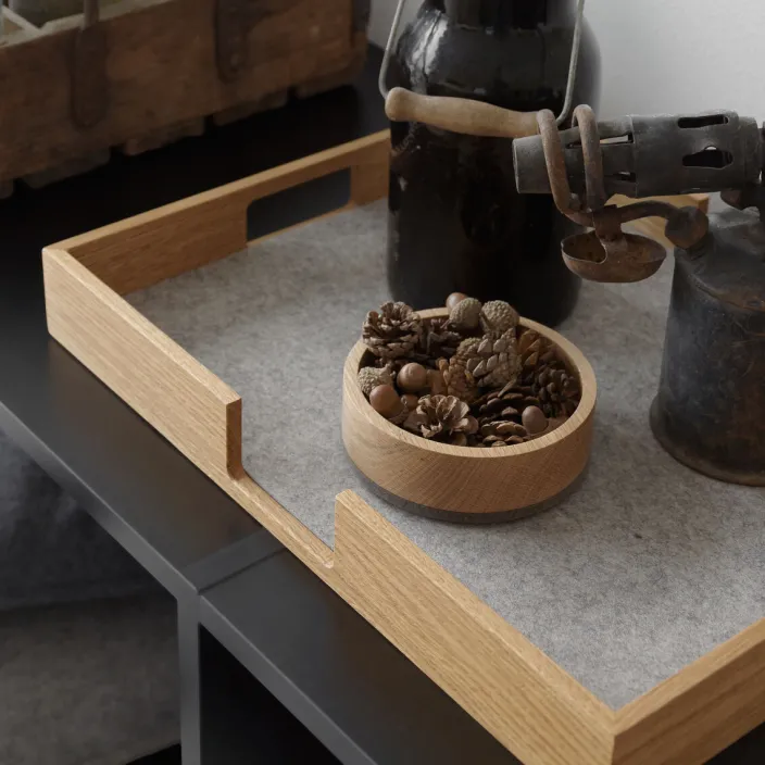 Holztablett mit Filz