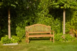 »Pisa 3-Sitzer Bank« aus Akazienholz