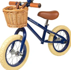 Retro-Laufrad mit Körbchen