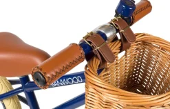 Retro-Laufrad mit Körbchen