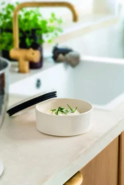 To Go & To Stay Lunchbox M