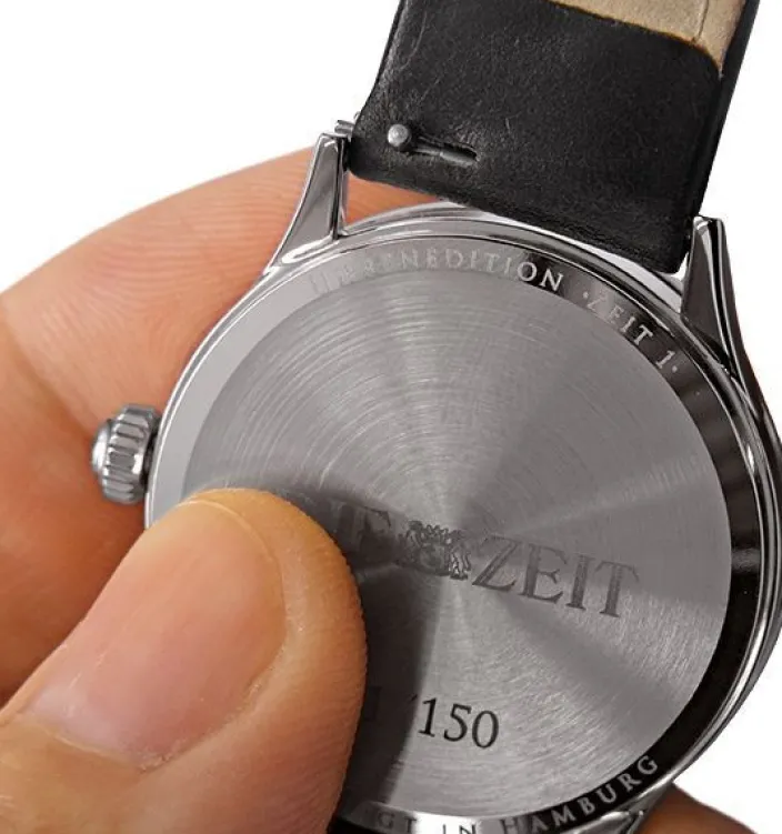Uhrenedition »ZEIT 1« aus Edelstahl