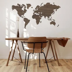 Weltkarte aus Nussbaum