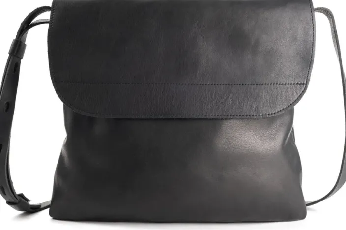 »ZEIT Messengerbag« aus Leder