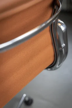 ZEIT-Sonderedition »Vitra Alu Chair EA 118«, poliert